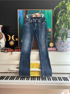 Silver Jeans Co Women’s Distressed Dark Wash Bootcut Flare Jeans Y2K Denim